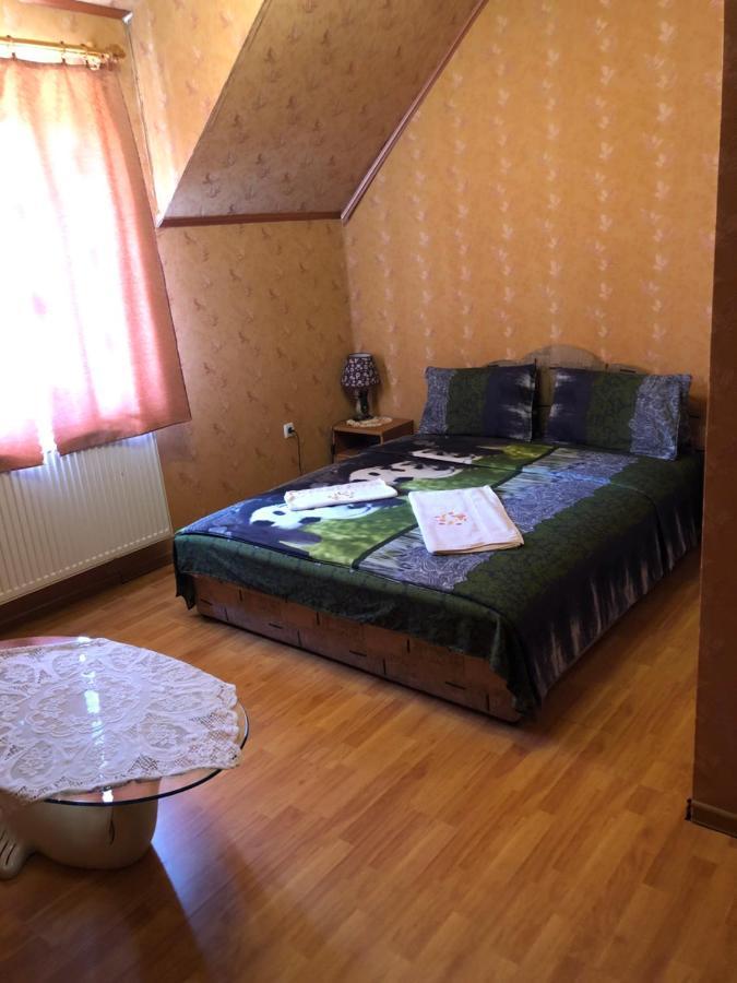 Holiday Bed & Breakfast Tisakerestur Exterior foto
